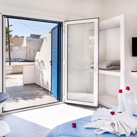 Aegean Blue Santorini Perissa 아파트 외부 사진